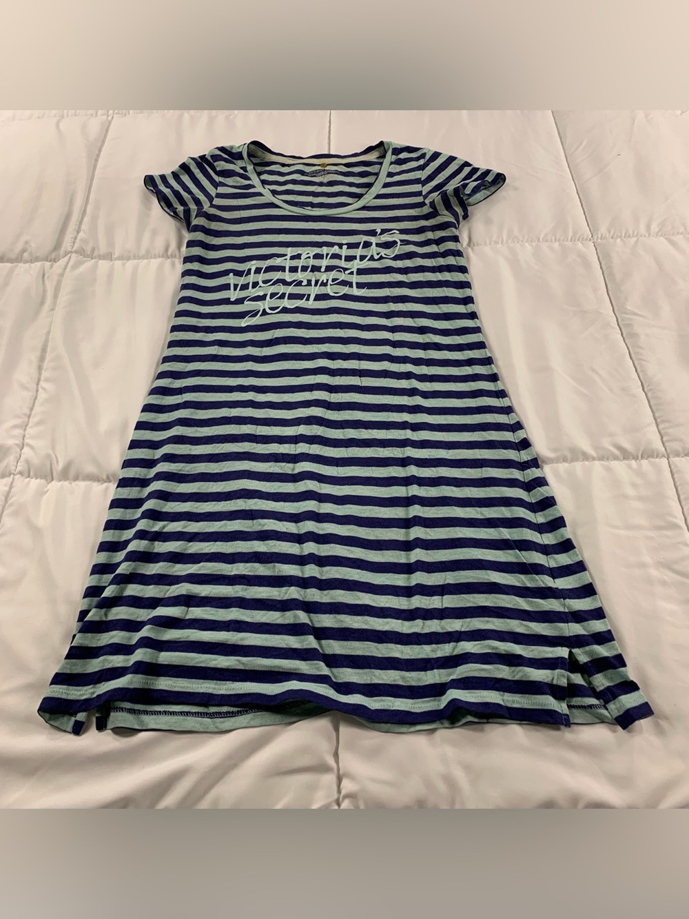 Like new Victoria's Secret short-sleeve sleep shirt dress size XS